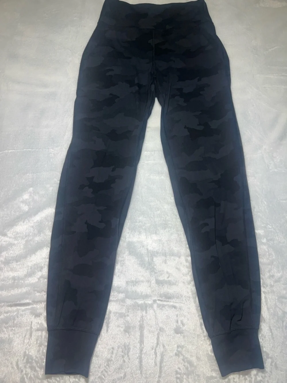 lululemon athletica Black Camo Joggers - Picture 3 of 5